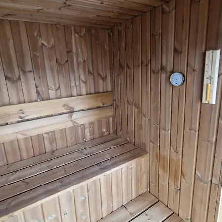 Шале Season Sauna&jacuzzi - Klimatyzowany Dom Z Widokiem Na Gory Kotlina Klodzka 4km Do Zieleniec Arena *