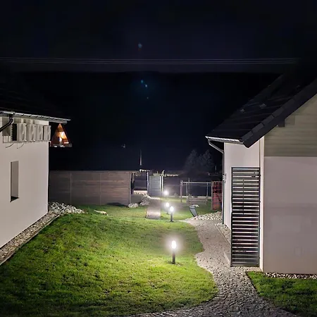 Season Sauna&jacuzzi - Klimat - Z Widokiem Na Gory Kotlina Klodzka 4km Do Zieleniec Arena Horská chata