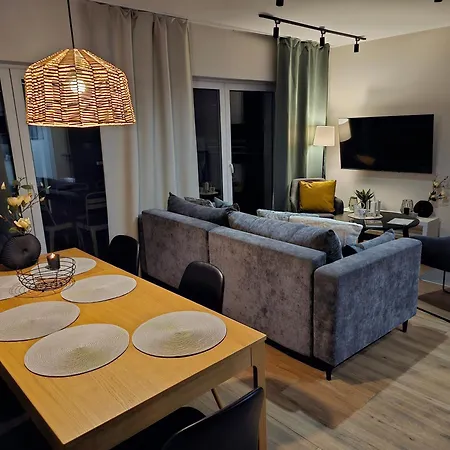 Season Sauna&jacuzzi - Klimat - Z Widokiem Na Gory Kotlina Klodzka 4km Do Zieleniec Arena Horská chata