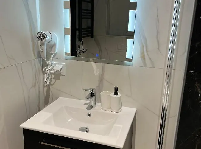 Season Sauna&jacuzzi - Klimatyzowane Z Widokiem Na Góry Kotlina Kłodzka 4km Do Zieleniec Arena Lasowka