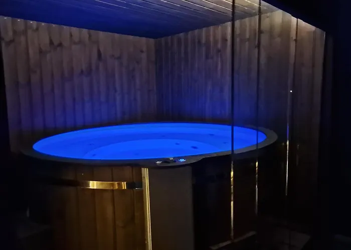 Domek alpejski Season Sauna&jacuzzi - Klimatyzowane Z Widokiem Na Góry Kotlina Kłodzka 4km Do Zieleniec Arena