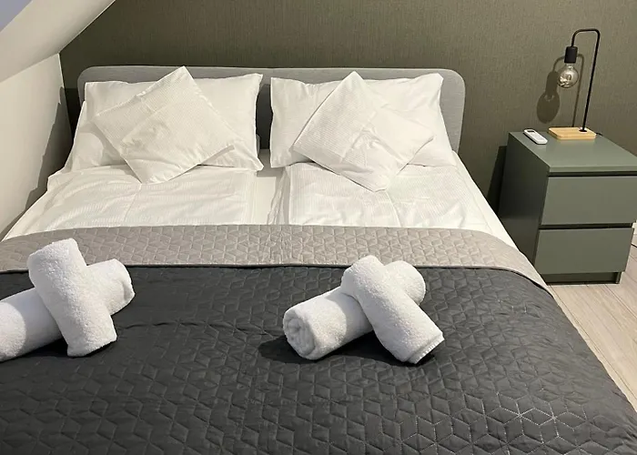 Domek alpejski Season Sauna&jacuzzi - Klimatyzowane Z Widokiem Na Góry Kotlina Kłodzka 4km Do Zieleniec Arena