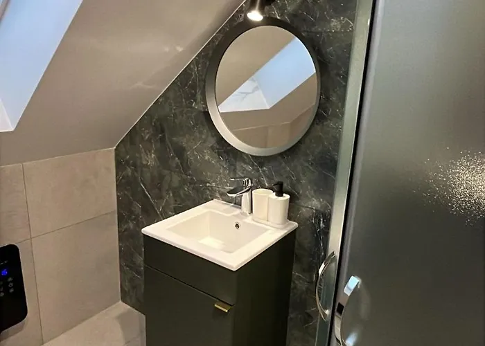 Season Sauna&jacuzzi - Klimatyzowane Z Widokiem Na Góry Kotlina Kłodzka 4km Do Zieleniec Arena Domek alpejski