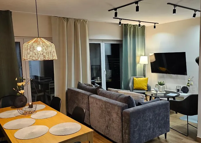 Season Sauna&jacuzzi - Klimatyzowane Z Widokiem Na Góry Kotlina Kłodzka 4km Do Zieleniec Arena * Lasowka