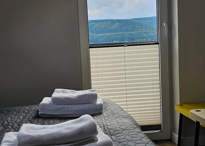 Domek alpejski Season Sauna&jacuzzi - Klimatyzowane Z Widokiem Na Góry Kotlina Kłodzka 4km Do Zieleniec Arena