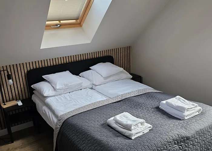 Season Sauna&jacuzzi - Klimatyzowane Z Widokiem Na Góry Kotlina Kłodzka 4km Do Zieleniec Arena Domek alpejski Lasowka