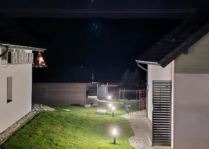 Season Sauna&jacuzzi - Klimatyzowane Z Widokiem Na Góry Kotlina Kłodzka 4km Do Zieleniec Arena Domek alpejski