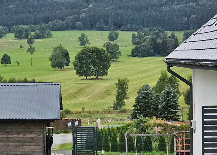 Season Sauna&jacuzzi - Klimatyzowane Z Widokiem Na Góry Kotlina Kłodzka 4km Do Zieleniec Arena Domek alpejski Lasowka